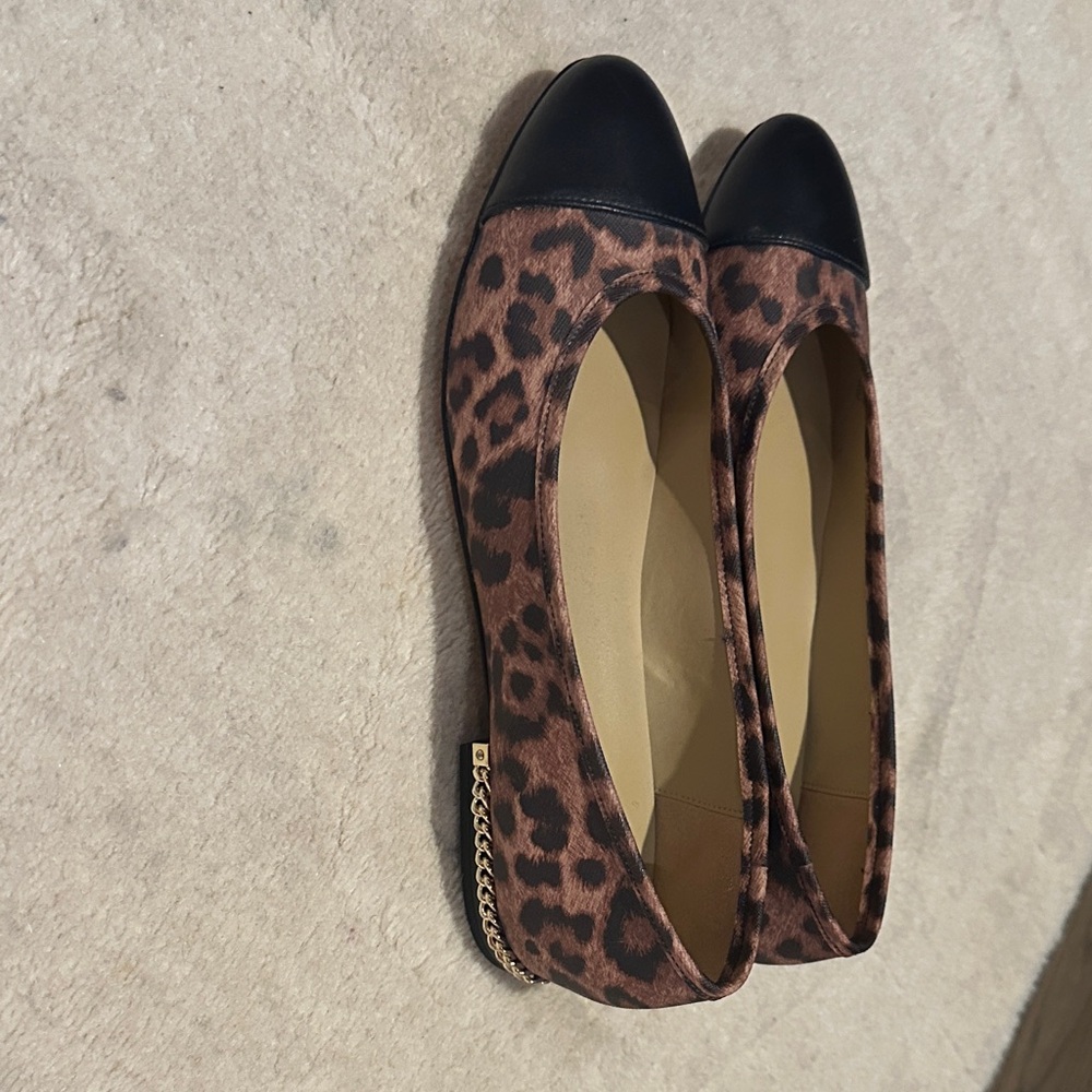 NWT Michael Kors Leather Leopard Ballet Flat with Chainlink Detail sz 9